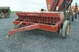 Int 510 12' grain drill w/ seeder