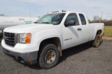 '07 GMC 2500 pickup w/ 285,000 miles, 4wd, automatic, extended cab, V8 engine, cloth interior, 6.5'