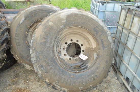 2- 425/65R22.5 tires on rims