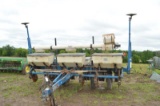 Kinze 3000 6 row corn planter w/ dry fertilizer w/ double disc openers, row markers, corn meters
