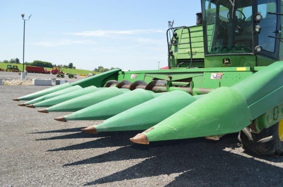 JD 693 6 row corn head