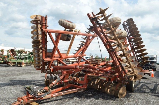 Krause 4991 WR 30'disc w/ packer hitch and Hyd, rock flex