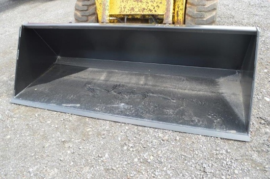 Heavy Duty 7' skid mount material bucket