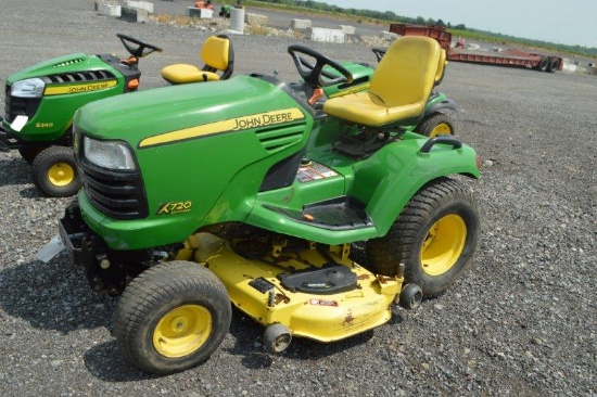 JD X720 Ultimate riding mower w/ 54'' deck, gas (hour meter doesn't work)