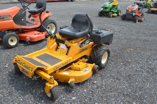 Cub Cadet Z-Force zero turn w/ 202 hrs, 44'' deck