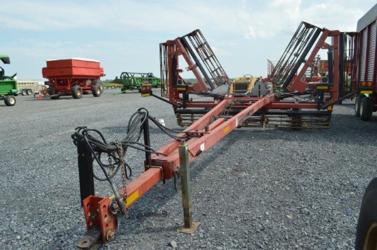 CIH 23' crumbler