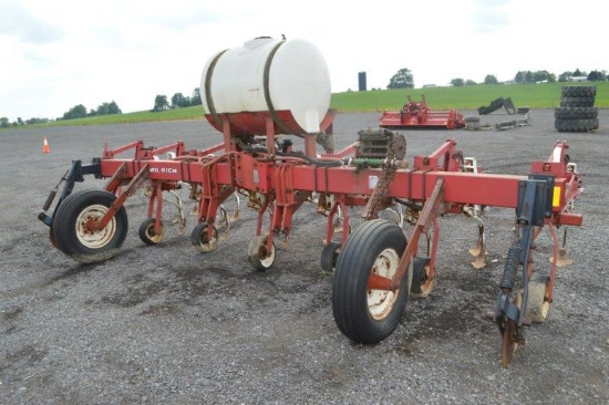 Willrich 6 row cultivator