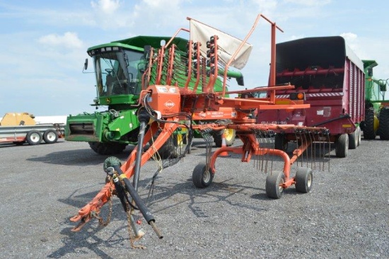 Kuhn GA 4521 hay rake