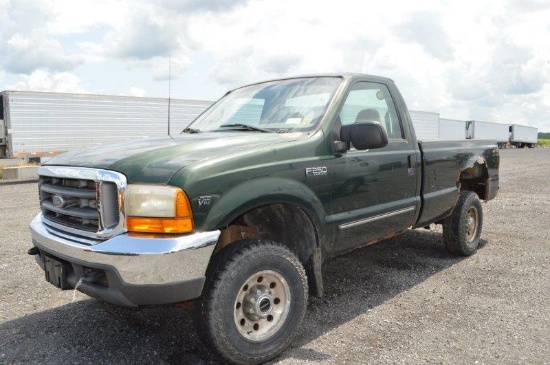'00 Ford F-250 w/ 139,000 mi, 4wd, automatic w/ overdrive, 6.8L gas engine, gooseneck hitch, new bra