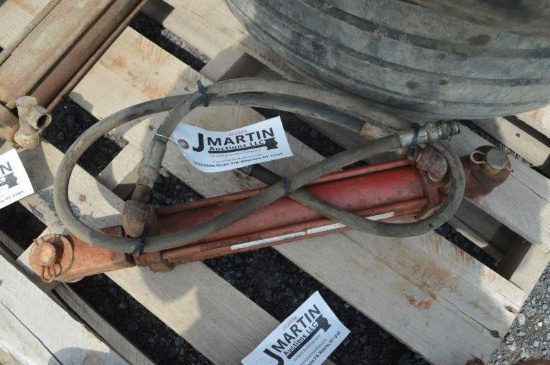 Hyd cylinder w/ hoses