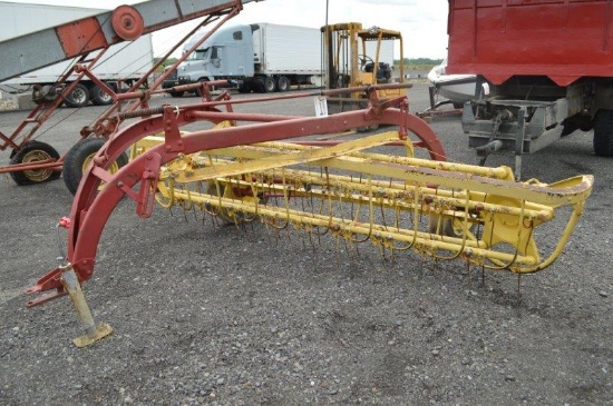 NH 56 hay rake
