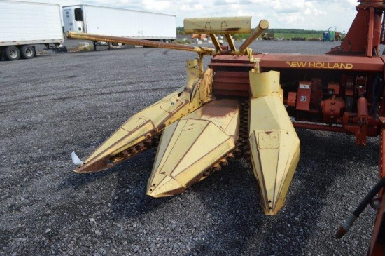 NH 824 2 row corn head