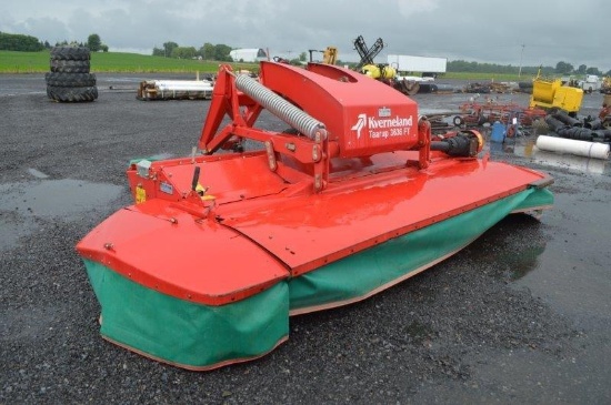 Kverneland Taarup 3636FT front mount 12' disc mower w/ flail conditioners, spring ride (very nice)