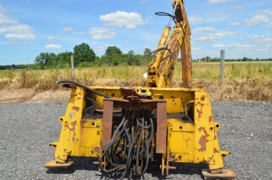 JD 3pt. backhoe, serial# 51-290