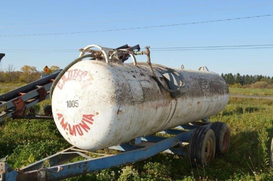 1,500 gallon anhydrous wagon w/ 11L15SL tires