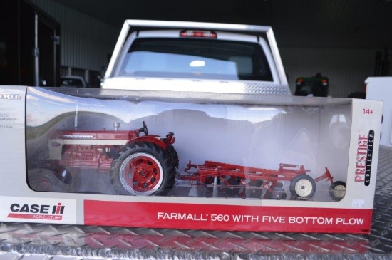 Prestige Collection Farmall 560 w/ plow, new in box