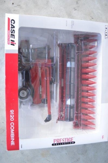 Prestige Collection CIH Axial-flow combine w/ heads, new in box