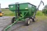 Unverferth 275 gravity wagon w/ Unverferth brush auger, hyd drive