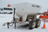 Fertilizer 4 ton spreader, broken beater