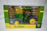 JD 7R series w/ decal sheet, die-cast metal, 1/16 scale, new in box