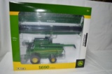 Prestige collection S690 combine w/ heads, die-cast metal, 1/32 scale, new in box