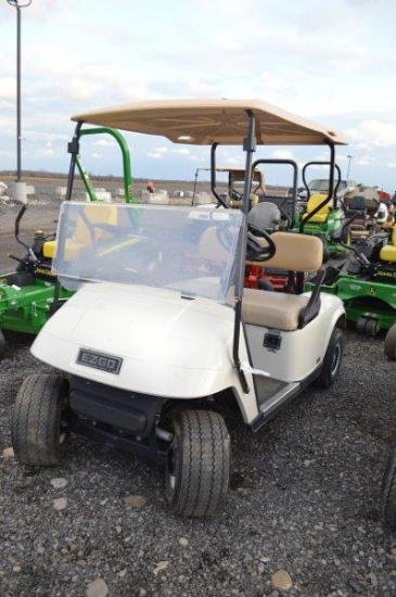 '08 Ezgo elec golf carts w/ charger in office