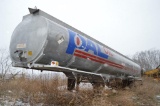 Fruehauf 8000 gallon 4 compartment tanker trailer, vin#UNX542412 (title)