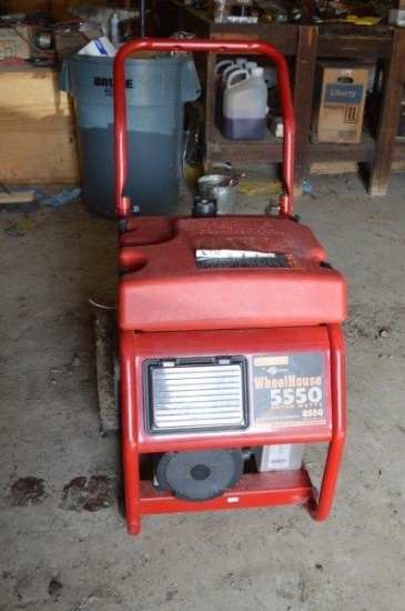 Generac Wheelhouse 5500 watt, heavy duty generator, 8500 W surge w/ Briggs & Stratton moter, 60 HZ,