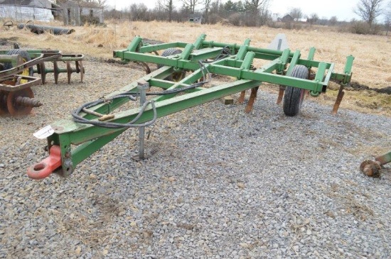 JD 12 tooth chisel plow