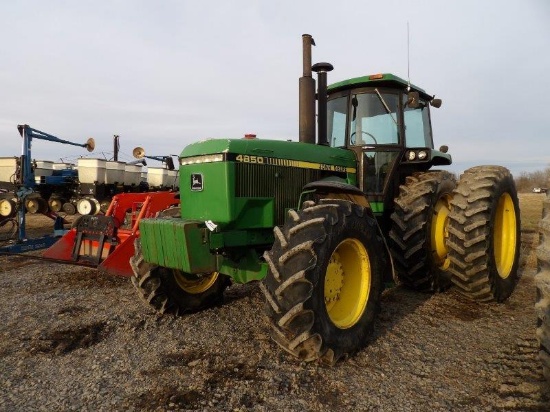 JD 4850 w/ 7,836 hrs, 15 spd power shift, 4WD, 3 remotes, quick hitch, 1,000 pto, 14 front weights,