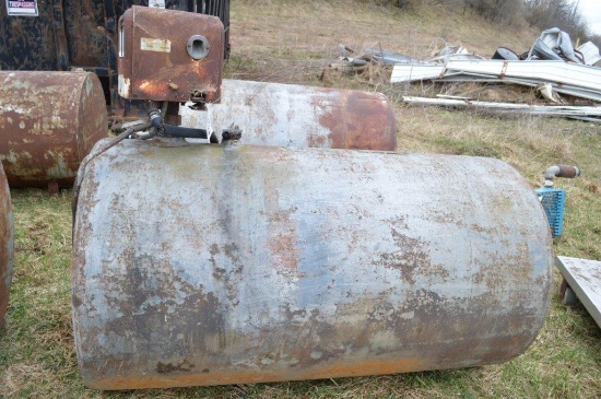 250 Gallon fuel tank w/ Power Champ pump