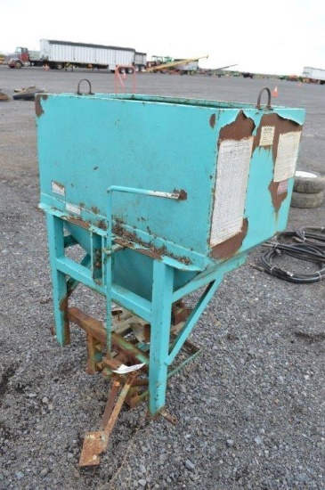 Herd Sure-Feed 36''x20'' 3pt fert spreader, (missing part of drive shaft)