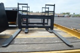 Heavy duty skid mount 48'' walk-through pallet forks