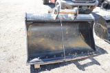 Diesel 56'' heavy duty excavator bucket w/ bolt on cutting edge, w/ pins (fits Cat 320)