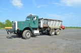 '92 Peterbuilt 357 w/ Cummins L10 engine, Knight 8024 slinger spreader, 6wd, 445/65R22.5 flotation t