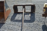 Bale spear, skid mount