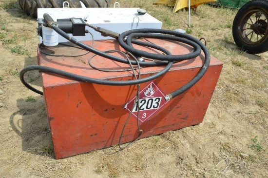 Truck fuel tank w/ pump