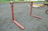 Payloader/backhoe mount pallet forks