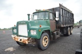 '72 Mack R-600 dump truck w/ 18' grain box, showing 38,995mi, 4spd, Mack engine, VIN#R685ST27570 (re