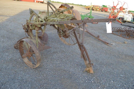 2 Bottom trailer plow