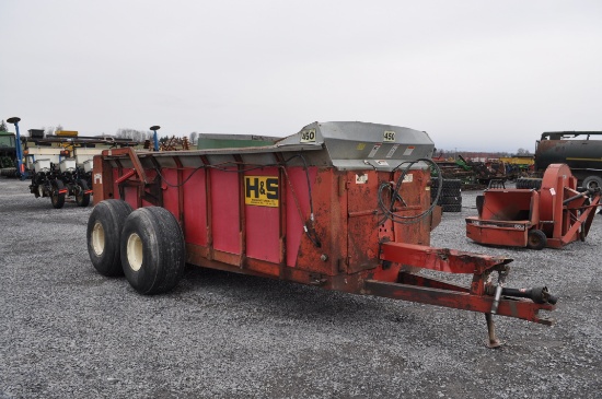 H&S 450 manure spreader, (apron chain 3yrs old)