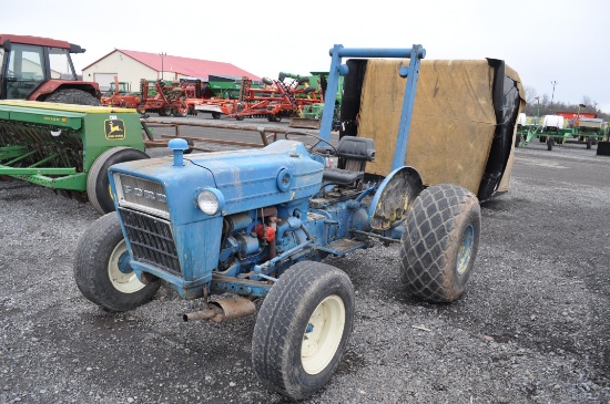 Ford 2000 tractor w/ 36HP, 540pto, 3pt, 4spd, gas, open station w/ ROPS