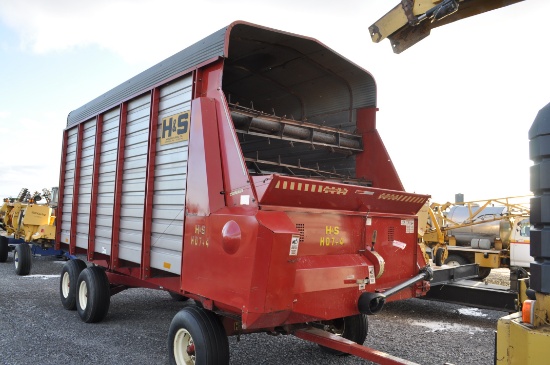 H&S HD 7+4 16' forage wagon w/ H&S 12 ton tandem gear, 3 beater