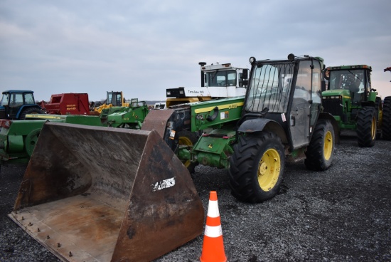 '04 JD 3420 Telehandler w/ 3 yd bucket, 4wd, 9,330 hrs, cab