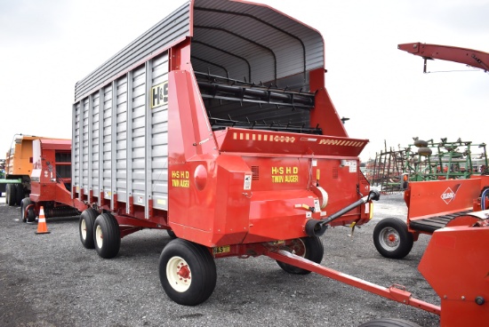 '08 H&S twin auger forage wagon w/ 17' box, 14 ton tandem gear, one owner, (like new)