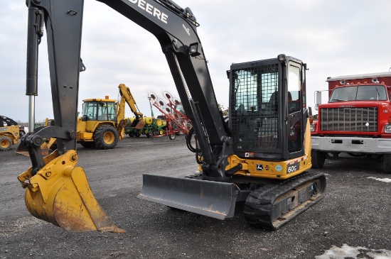 '18 JD 60G mini excavator w/ 235hrs, cab w/ heat/ac, 16'' rubber tracks, 79'' front angling blade, 2