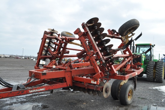 Krause 4817F 17 shank chisel plow w/ front hyd disc, rear hitch, (rebuilt w/ new bushings and spring