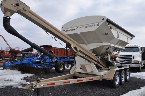 '18 Unverferth Seed Runner 3755 seed tender w/ tarp, scales, double compartment, triple axle, Honda