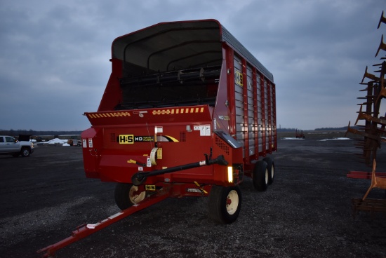 '13 H&S HD twin auger forage wagon w/ 12 ton tandem gear, 16' box