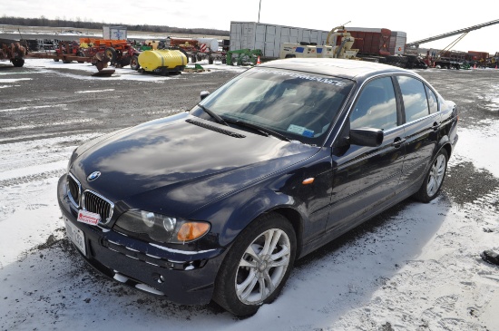 '04 BMW 330XI car w/ 171,989mi, AWD, (Runs & drives, needs alternator), VIN# WBAEW53404PN34903 (titl